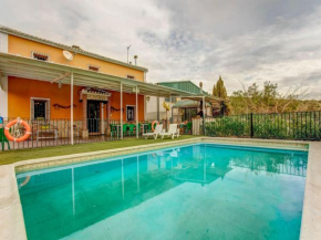 Cosy holiday home in Villanueva de Tapia with garden, Villanueva De Tapia